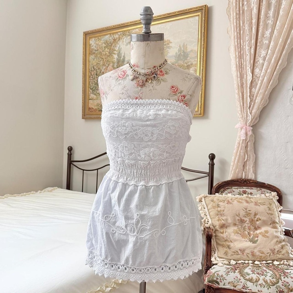 Y2K Peruvian Fabrics size medium white lace babydoll top
